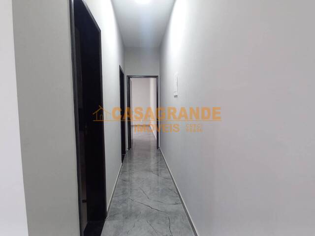 #13136 - Casa para Venda em Caçapava - SP - 3