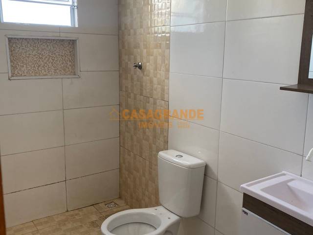 Casa para Venda em São José dos Campos - 5