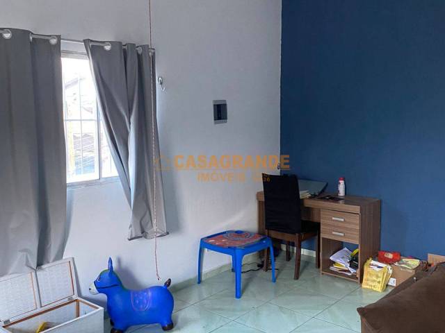 Casa para Venda em São José dos Campos - 5