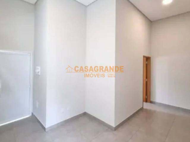 Casa para Venda em São José dos Campos - 4