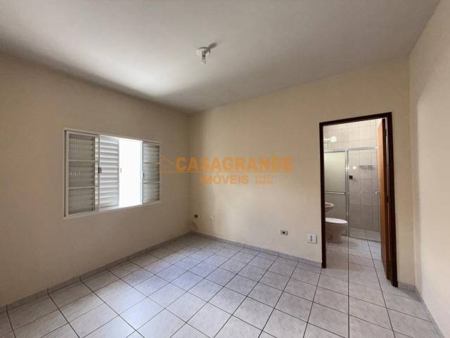 Casa para Venda em São José dos Campos - 5