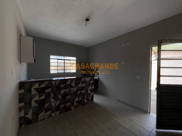 Casa para Locação em São José dos Campos - 4
