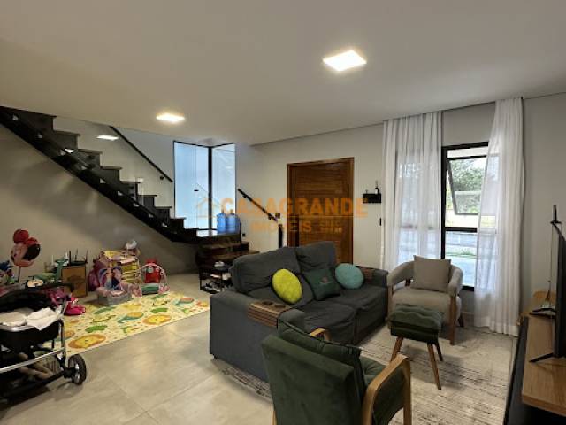 #13209 - Casa para Venda em Jacareí - SP - 3