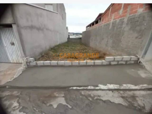 Área para Venda em São José dos Campos - 4