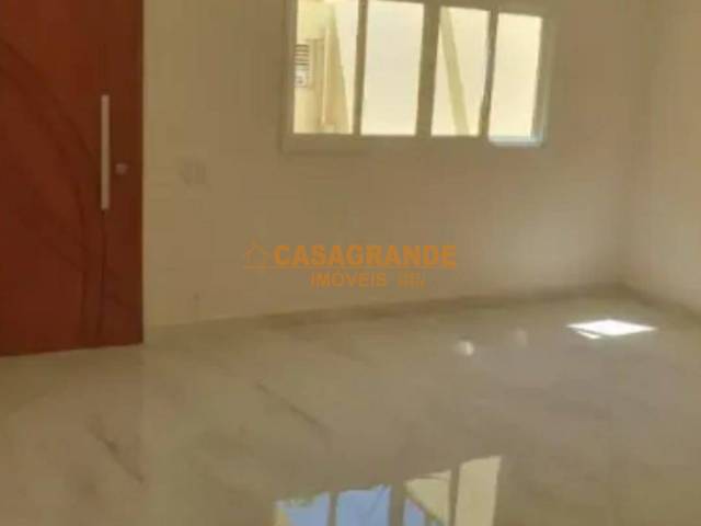 Casa para Venda em São José dos Campos - 4