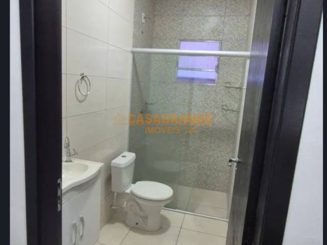 Casa para Venda em São José dos Campos - 5