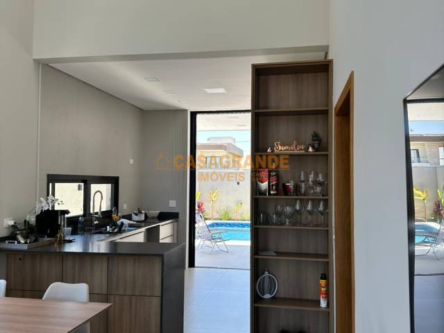 Casa para Venda em São José dos Campos - 5