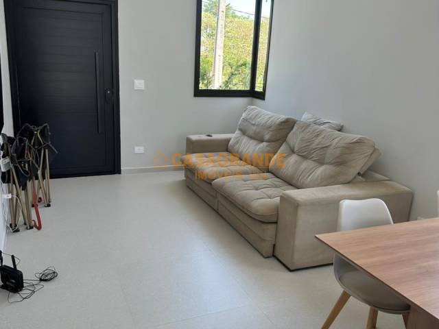 Casa para Venda em São José dos Campos - 4
