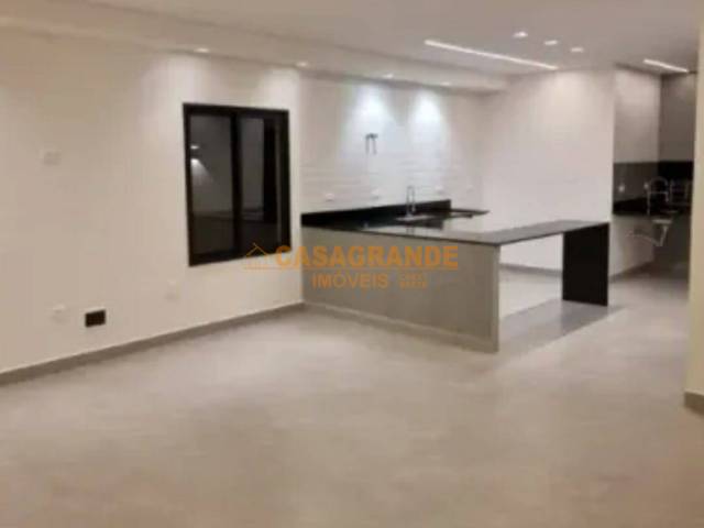 Casa para Venda em São José dos Campos - 4