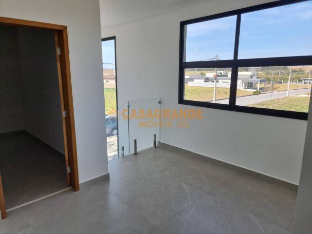 Casa para Venda em São José dos Campos - 5