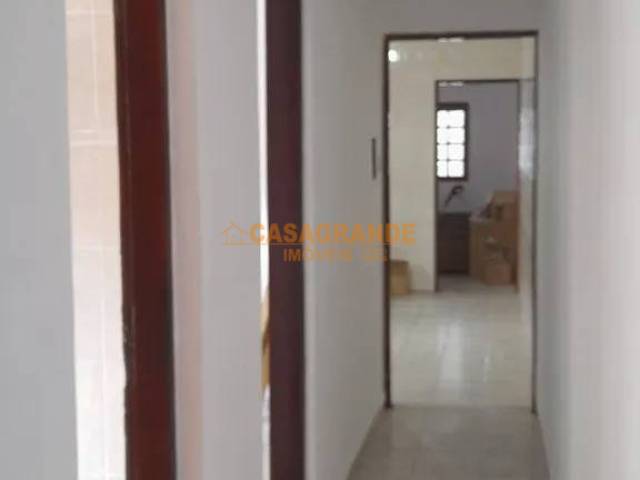 Casa para Venda em São José dos Campos - 5