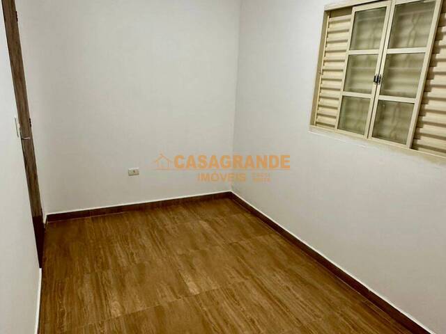 Casa para Venda em São José dos Campos - 5