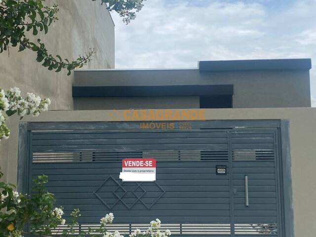 #13154 - Casa para Venda em Jacareí - SP - 2