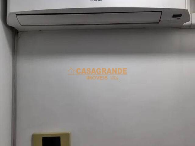 Casa para Venda em São José dos Campos - 4