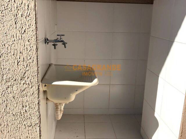 Casa para Venda em São José dos Campos - 5