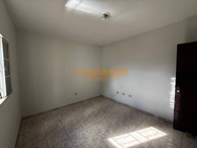 Casa para Locação em São José dos Campos - 4