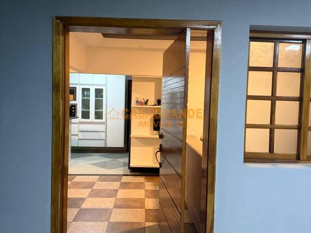 Casa para Venda em São José dos Campos - 5