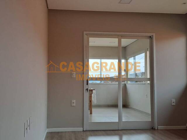 Casa para Venda em São José dos Campos - 5