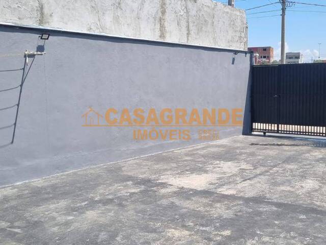 Casa para Venda em São José dos Campos - 5