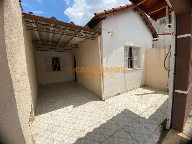 #13374 - Casa para Venda em Jacareí - SP - 3