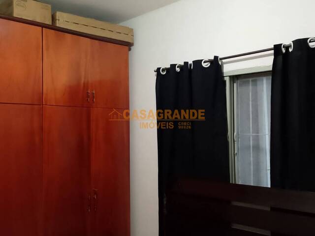 Casa para Venda em São José dos Campos - 5