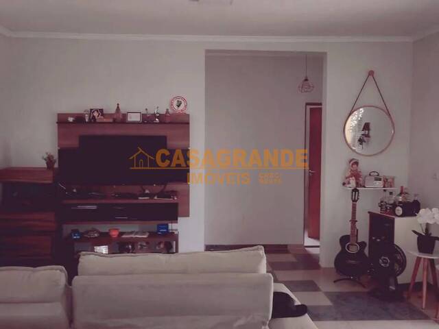 Chácara para Venda em São José dos Campos - 4