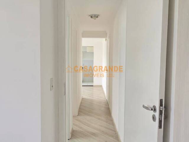 Apartamento para Venda em São José dos Campos - 4