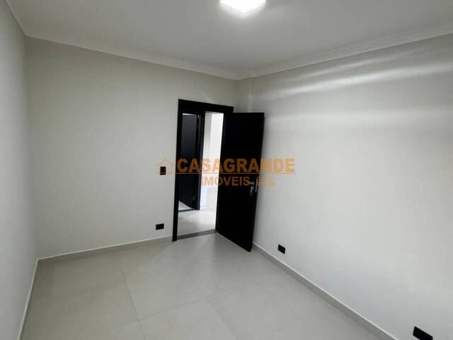 Apartamento para Venda em São José dos Campos - 5
