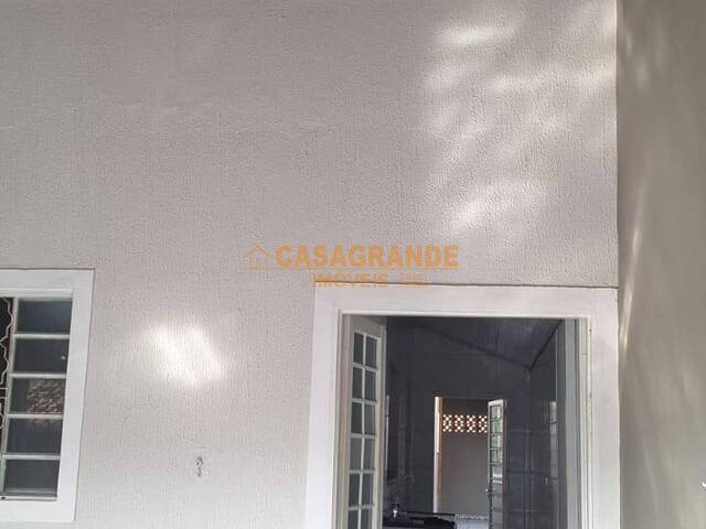 Casa para Venda em São José dos Campos - 5