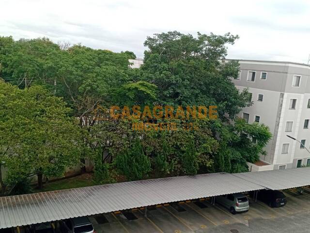 Apartamento para Venda em Jacareí - 4