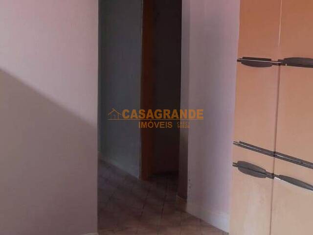 Casa para Venda em São José dos Campos - 5