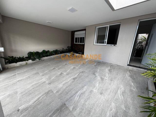 Casa para Venda em São José dos Campos - 4