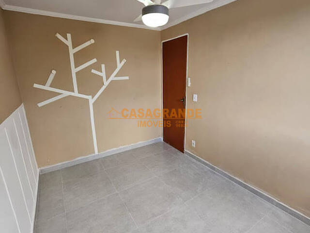 Apartamento para Venda em São José dos Campos - 4