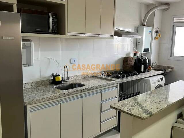 Apartamento para Venda em Jacareí - 4