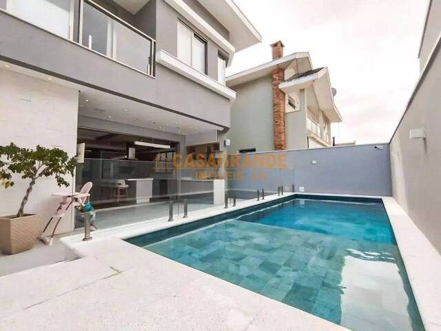 #13449 - Casa para Venda em Jacareí - SP - 1