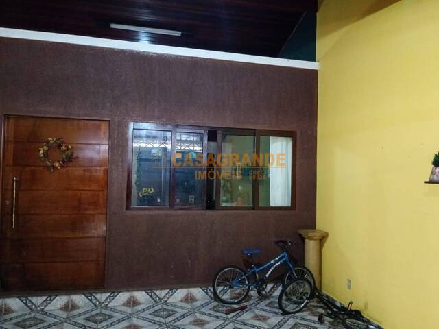 Casa para Venda em São José dos Campos - 5