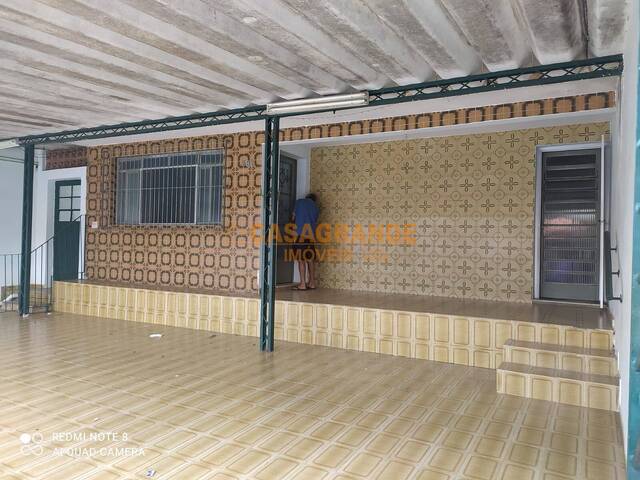 Casa para Venda em São José dos Campos - 5