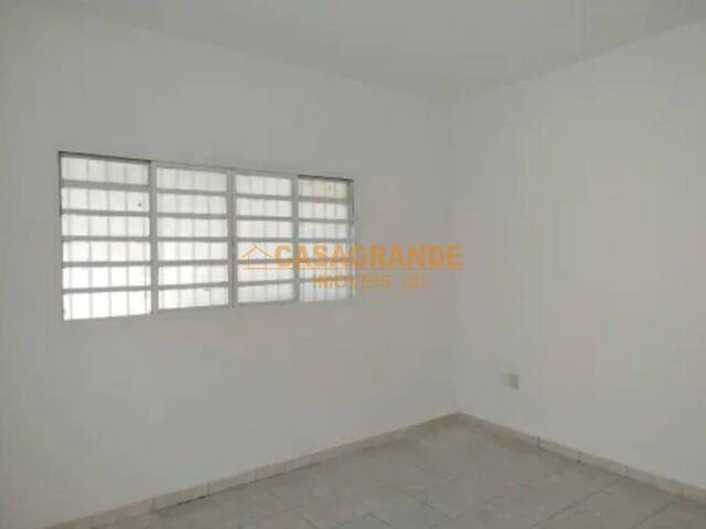 Casa para Venda em São José dos Campos - 5