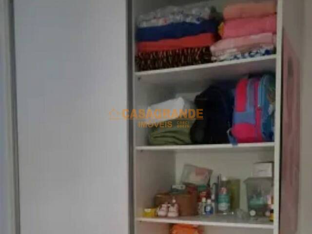Apartamento para Venda em São José dos Campos - 4