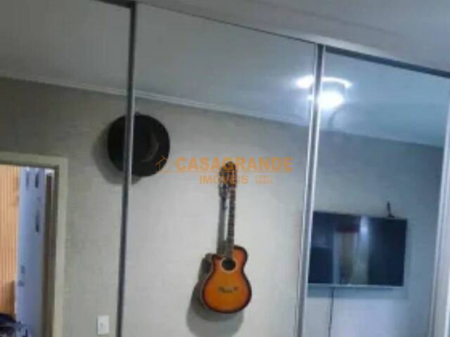 Apartamento para Venda em São José dos Campos - 5
