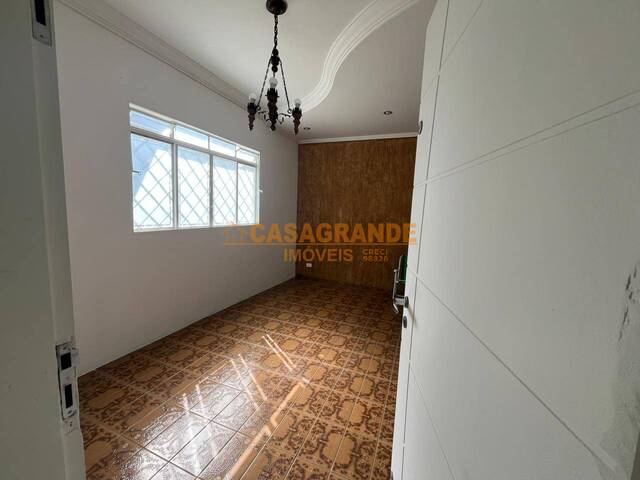 Casa para Venda em São José dos Campos - 5