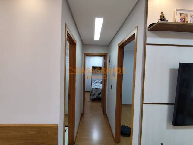Apartamento para Venda em São José dos Campos - 4