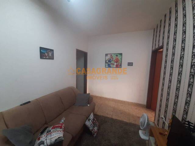 Casa para Venda em São José dos Campos - 5
