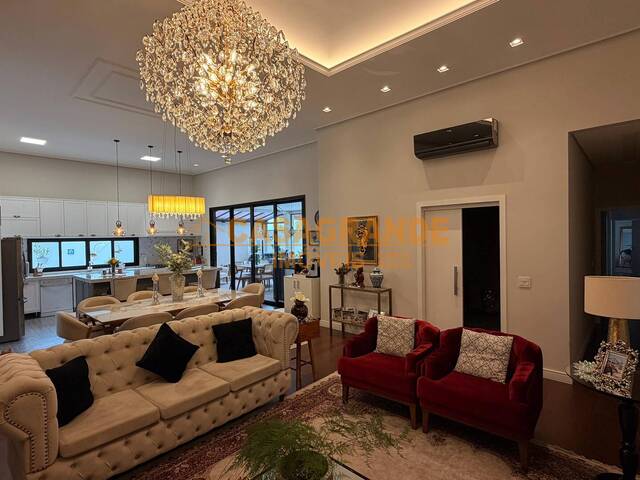 Casa para Venda em São José dos Campos - 4