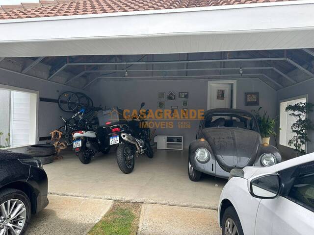 Casa para Venda em Jacareí - 5