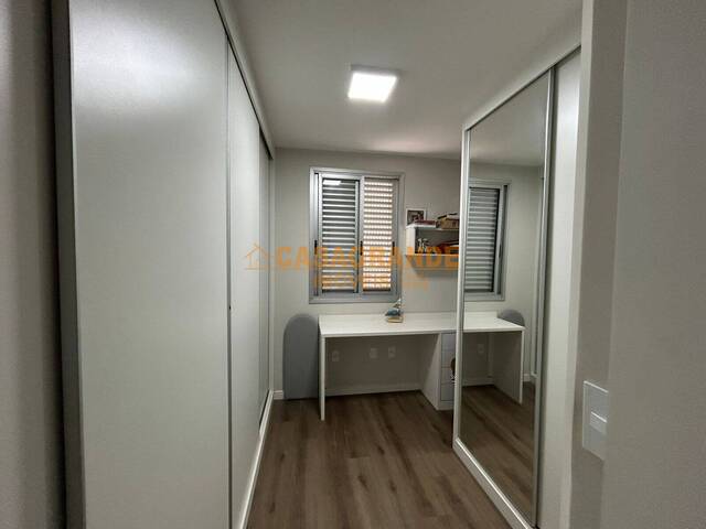Apartamento para Venda em São José dos Campos - 4
