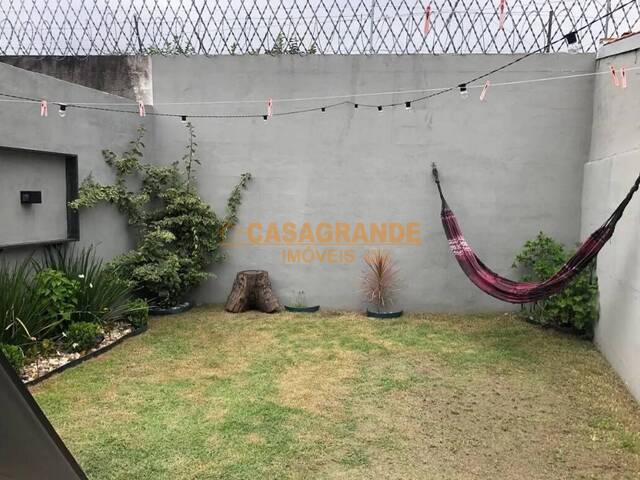 Casa para Venda em São José dos Campos - 5