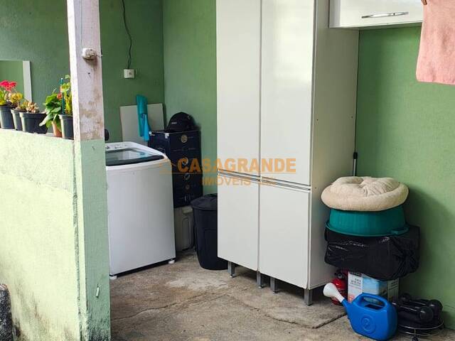 Casa para Venda em São José dos Campos - 4