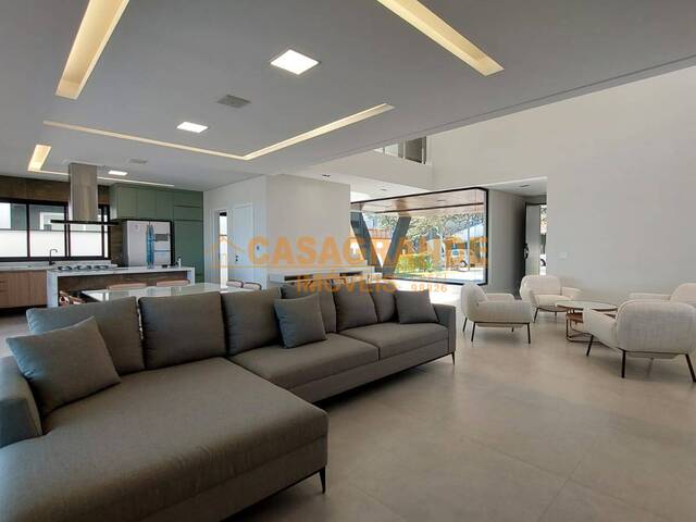 Casa para Venda em São José dos Campos - 4