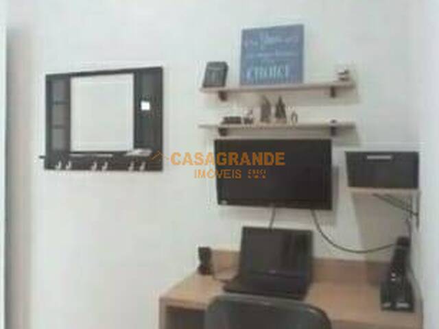 Casa para Venda em São José dos Campos - 5